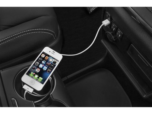 Used 2015 Toyota Sienna SE image 10