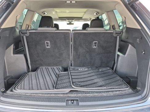 Used 2024 Volkswagen Atlas SEL AWD/4WD image 31
