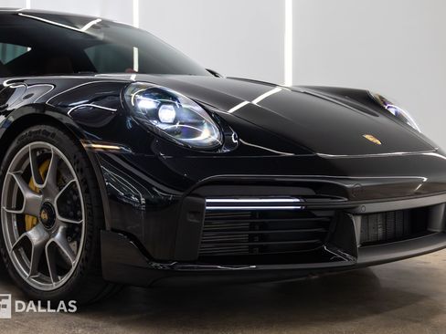 Used 2022 Porsche 911 Turbo S AWD/4WD image 19