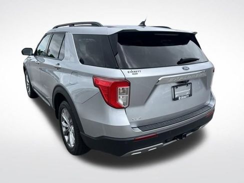 Used 2022 Ford Explorer XLT w/ Equipment Group 202A RWD image 7