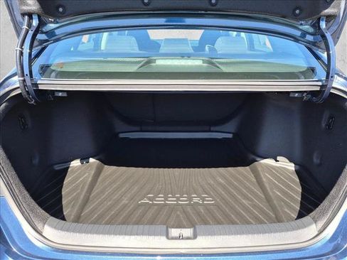 Used 2025 Honda Accord SE image 6