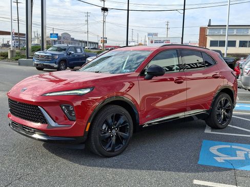 New 2025 Buick Envision Sport Touring image 3