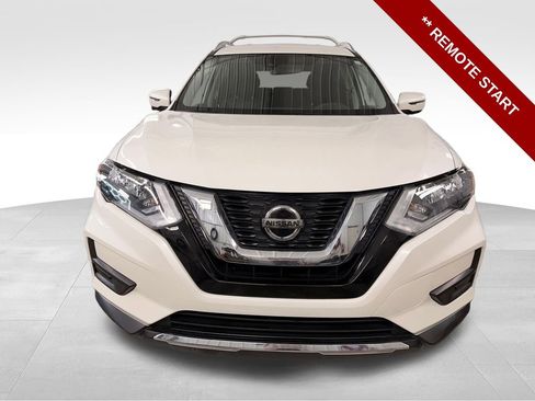 Used 2020 Nissan Rogue SV w/ Premium Package image 11