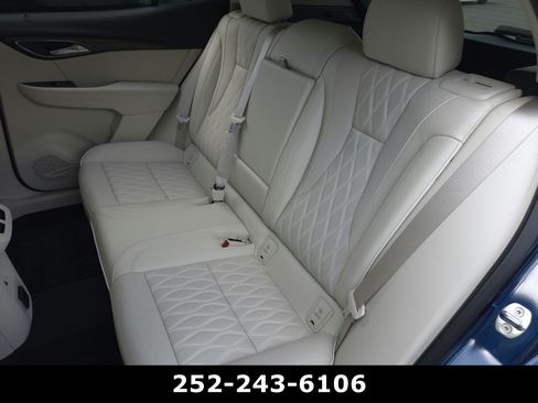 Used 2023 Buick Envision Avenir FWD image 30