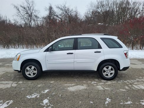 Used 2009 Chevrolet Equinox LS image 2