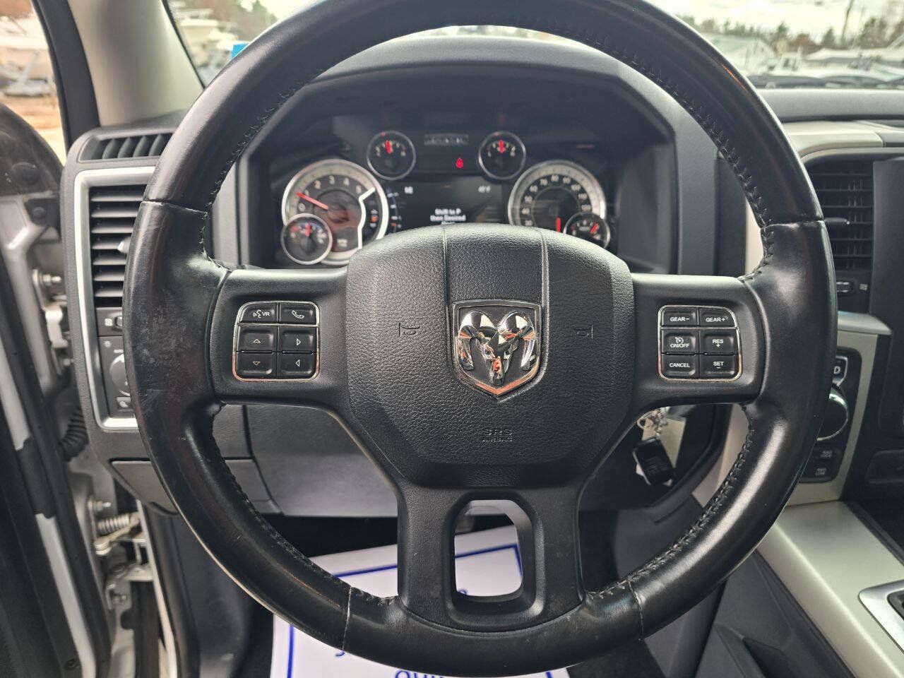 Used 2015 RAM 1500 Classic SLT w/ SLT Plus D←cor Group AWD/4WD image 20