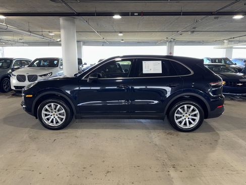Used 2021 Porsche Cayenne image 5