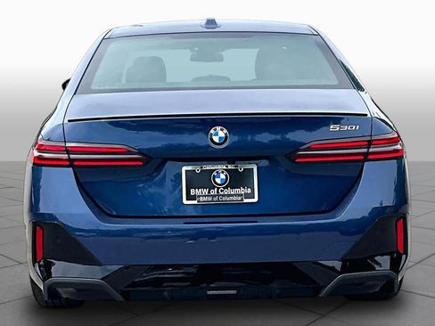 Used 2026 BMW 530i w/ M Sport Package RWD image 4