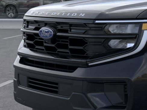 New 2026 Ford Expedition Max Active image 17