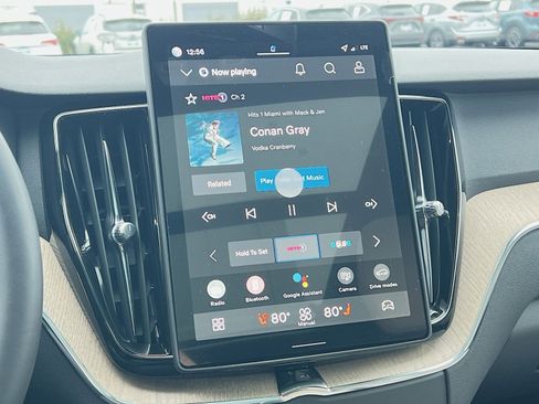 New 2026 Volvo XC60 B5 Plus w/ Protection Package Premier image 18