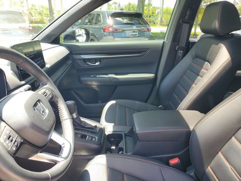 Used 2025 Honda CR-V Sport-L image 16