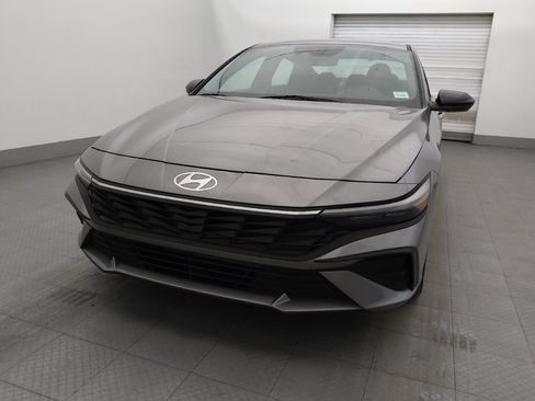 Used 2025 Hyundai Elantra Sport FWD image 15