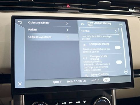 Used 2023 Land Rover Range Rover SE AWD/4WD image 25