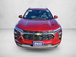 Used 2025 Chevrolet Trax LT FWD video 2