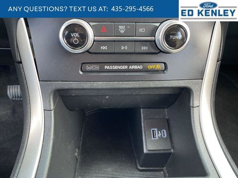 Used 2024 Ford Edge SEL AWD/4WD image 12