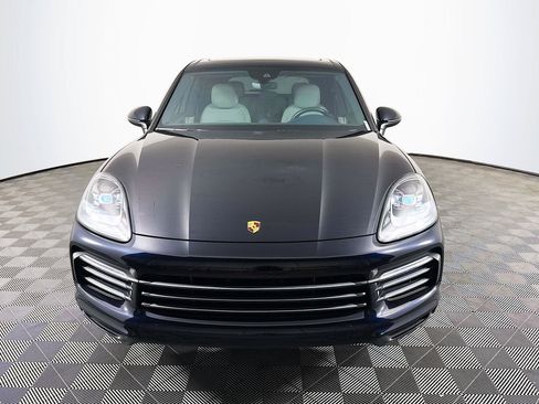Used 2022 Porsche Cayenne AWD/4WD image 2