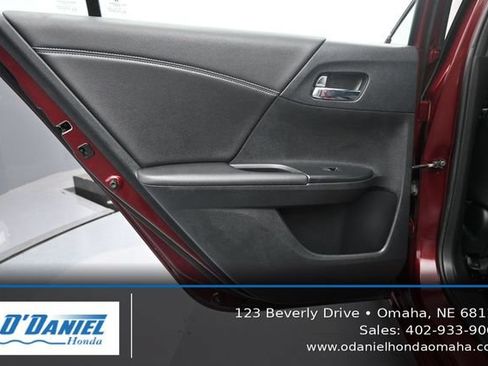 Used 2016 Honda Accord Sport image 36
