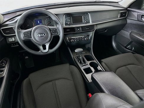 Used 2016 Kia Optima LX image 25