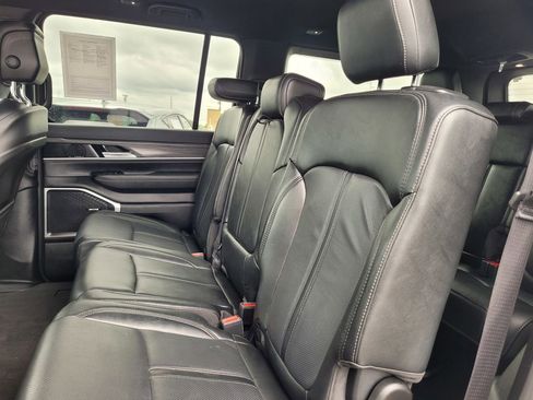 Used 2024 Jeep Wagoneer Series II w/ Flexible Seating Group RWD image 14