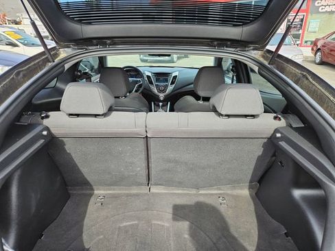 Used 2015 Hyundai Veloster image 10