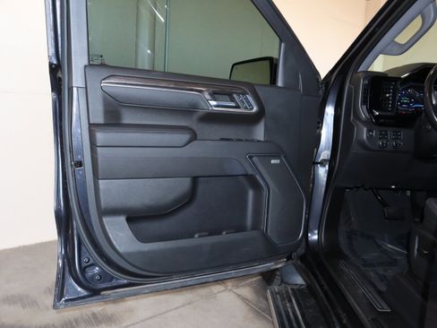 Used 2023 Chevrolet Silverado 1500 LTZ w/ Technology Package image 31