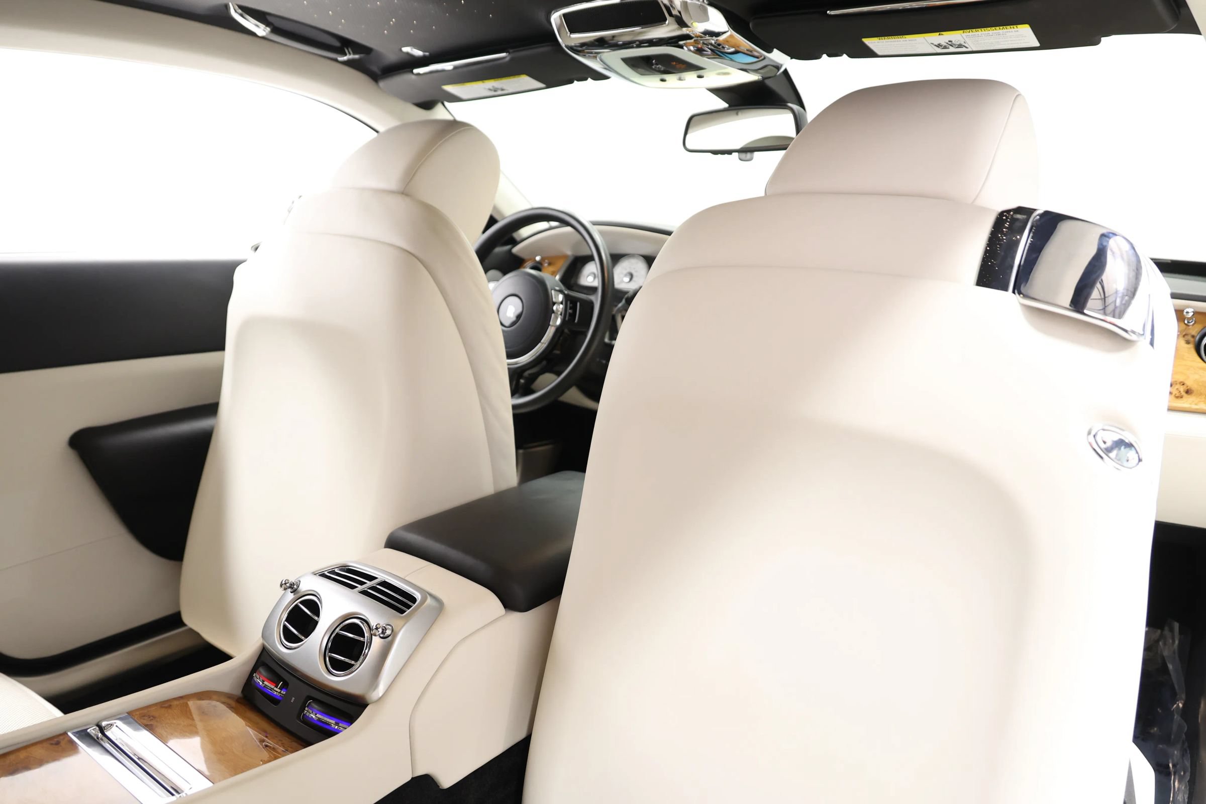 Used 2017 Rolls-Royce Wraith RWD image 95
