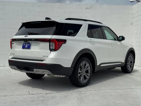 Used 2025 Ford Explorer Active w/ Active Comfort Package AWD/4WD image 12