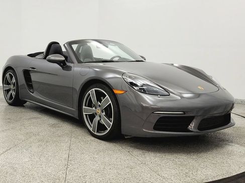 Used 2022 Porsche 718 Boxster RWD image 7