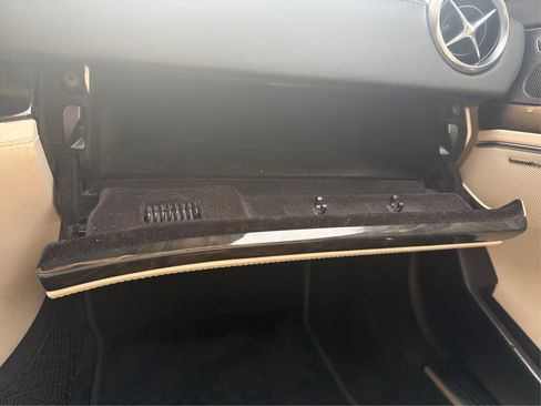 Used 2017 Mercedes-Benz SL 550 image 29