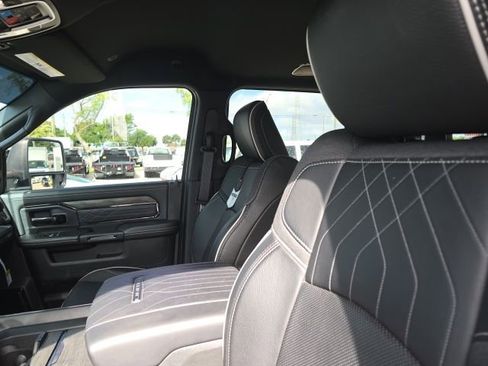 Used 2025 RAM 3500 Limited image 8