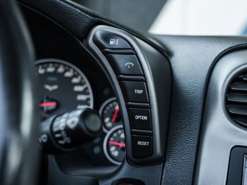 Used 2006 Chevrolet Corvette Convertible w/ Preferred Equipment Group image 71