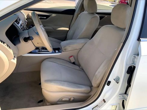 Used 2013 Nissan Altima 2.5 SV image 8