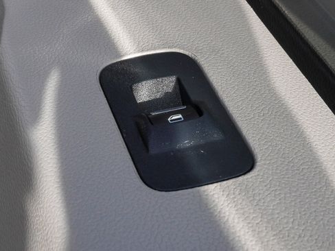 Used 2019 Ford F150 Limited image 30