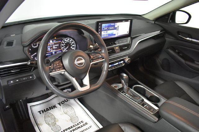 Certified 2024 Nissan Altima 2.0 SR FWD image 13