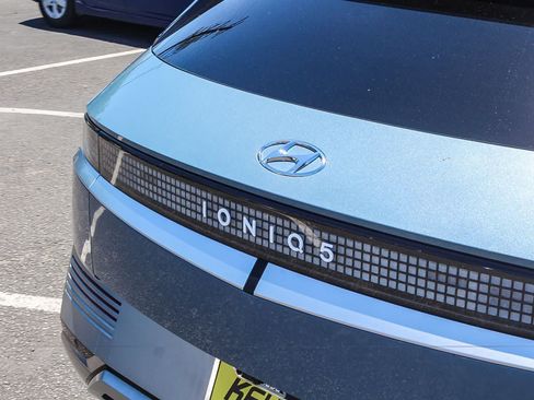Certified 2024 Hyundai Ioniq 5 Limited RWD image 9
