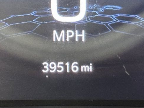 Used 2022 Jeep Compass Limited image 16