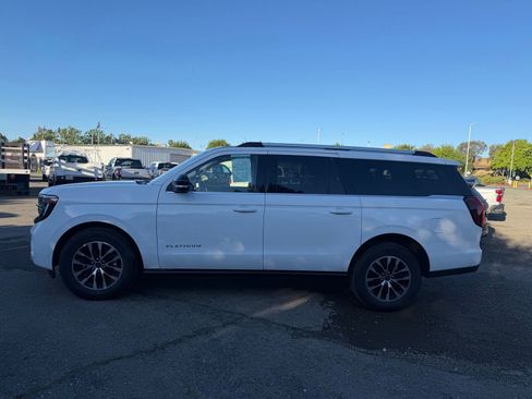 Certified 2025 Ford Expedition Max Platinum AWD/4WD image 2