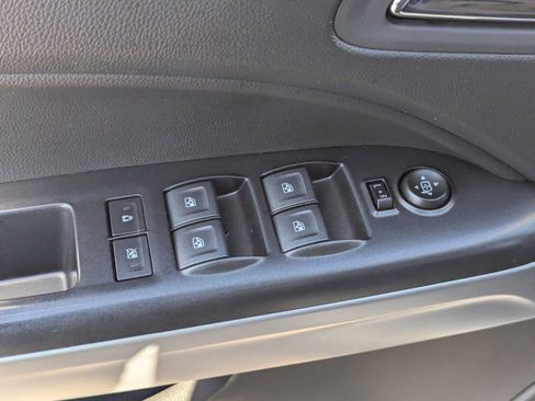 Used 2022 Chevrolet Colorado LT w/ Safety Package image 25