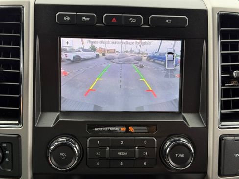 Used 2019 Ford F250 Lariat w/ Lariat Ultimate Package AWD/4WD image 13