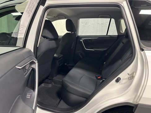 Used 2025 Toyota RAV4 LE AWD/4WD image 42