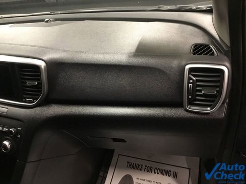 Used 2020 Kia Sportage LX image 37