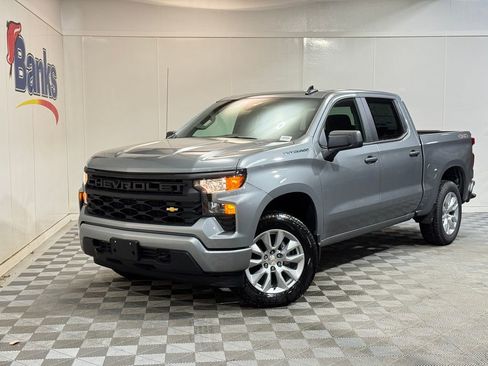 New 2026 Chevrolet Silverado 1500 Custom image 2