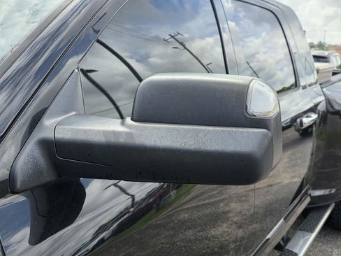 Used 2018 RAM 3500 SLT w/ Luxury Group image 28