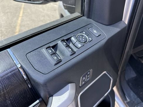 Used 2021 Ford F350 Lariat w/ Chrome Package AWD/4WD image 17