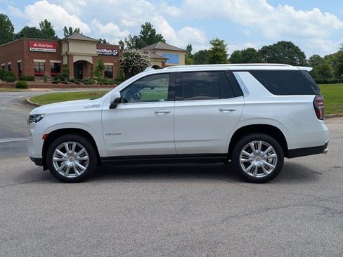 Used 2022 Chevrolet Tahoe High Country AWD/4WD image 13