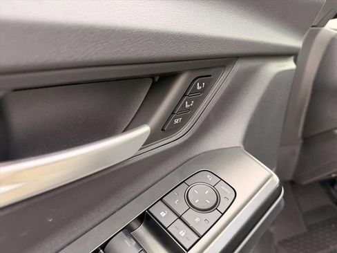 New 2026 Subaru Uncharted AWD image 17