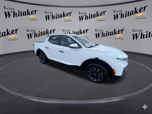Used 2023 Hyundai Santa Cruz SEL AWD/4WD image 2