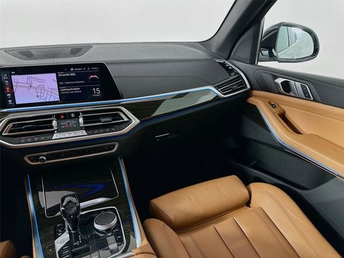 Certified 2022 BMW X5 xDrive45e image 24