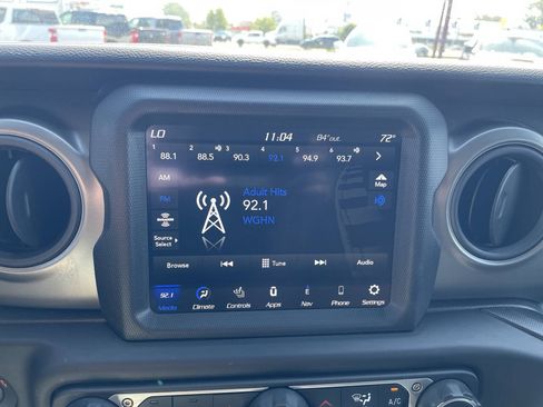 Used 2022 Jeep Wrangler Sport AWD/4WD image 20