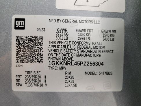 Used 2023 GMC Acadia SLE w/ Driver Convenience Package image 30